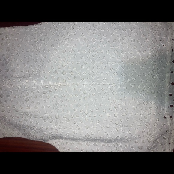 Express White Sleeveless Blouse - Picture 10 of 11